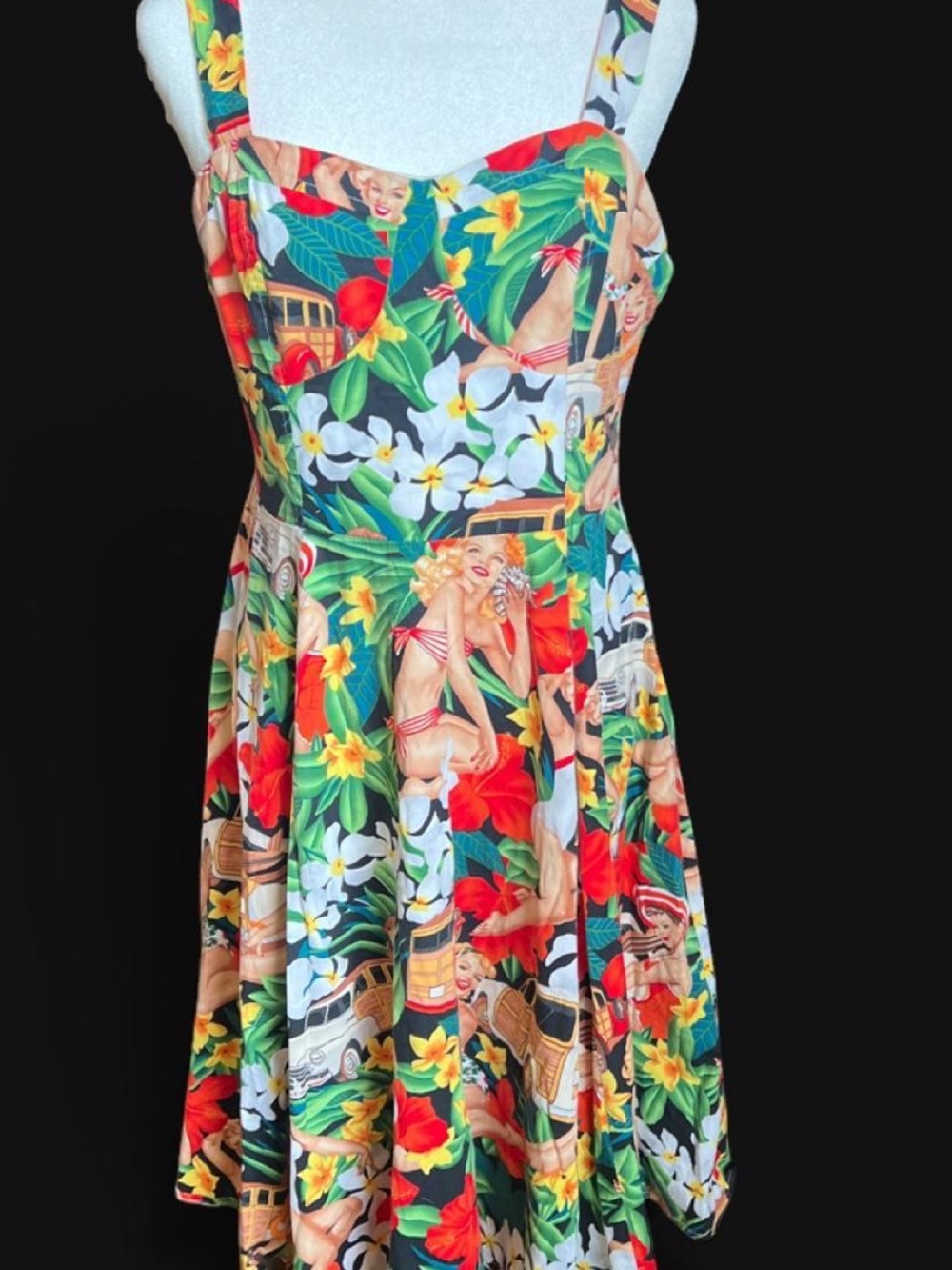 Vintage-Inspired Belle Poque Tropical Pinup girl Dress